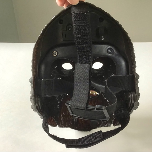 Legendary Gorilla King Kong Titan Roar Mask Monsterverse #35672 Makes Sounds - Picture 8 of 11